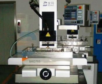 MÁY XUNG ĐỊNH HÌNH CNC hãng BAOMA dòng EDMN3510CNC
